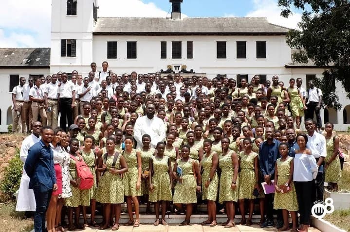Sydney with students at Achimota School after a mentoring session